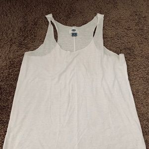 Simple white tank